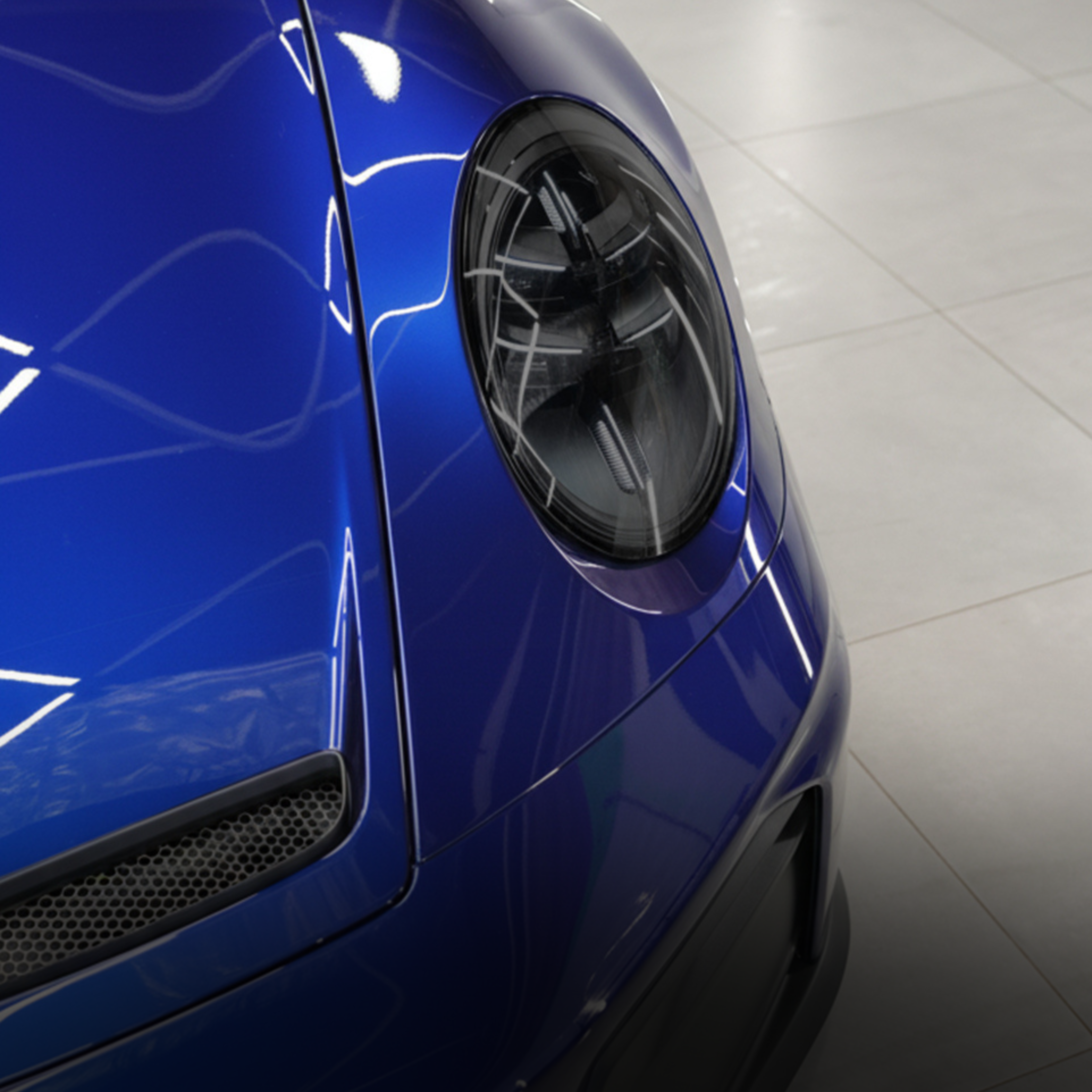 Folia PPF do przyciemniania lamp